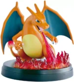 Figurine de Dracaufeu crachant du feu