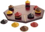 Jeu de stratégie avec pions colorés sur plateau octogonal
